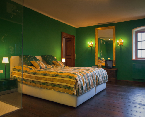 4 Landhaus Austria Schlafzimmer country- grün -80. 1650x1100