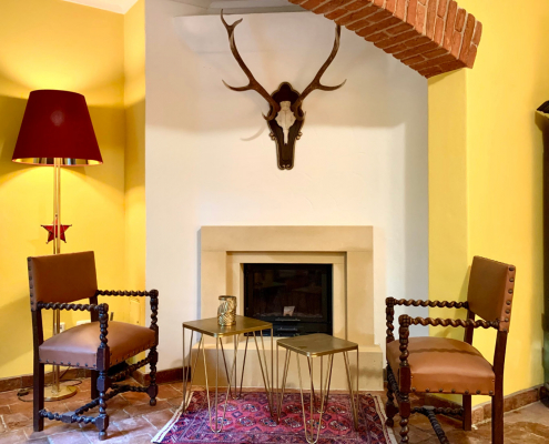 2 Landhaus Austria Steinhaus Masterbedroom 1650x1100