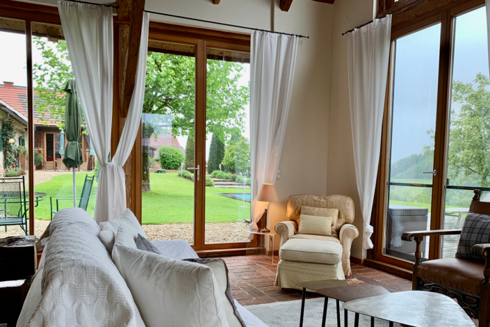 3 Landhaus Austria-Presshaus Blick in den Garten IMG_3058 1650x1100