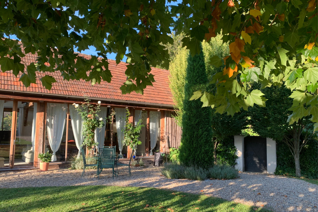 4 Landhaus Austria-Presshaus von außen IMG_4180 1650x1100