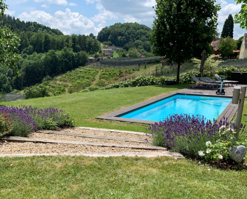 8 Landhaus Austria Fehring Pool Garten 2019 3856 1650x1100
