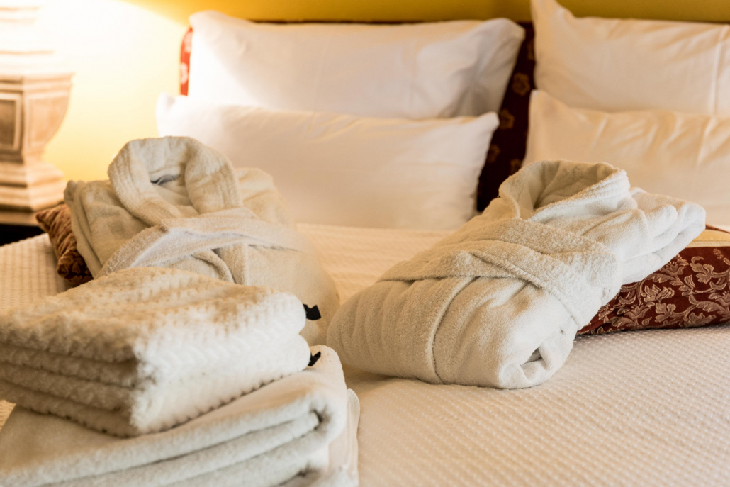 Bademäntel und Badetücher Bademäntel und Badetücher